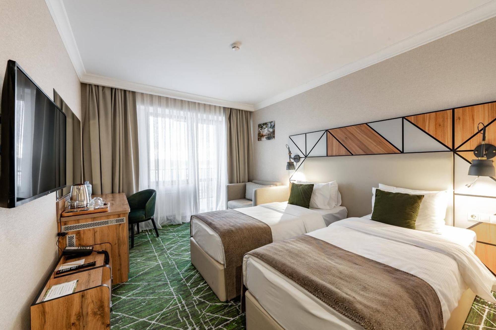Wyndham Garden Burabay Hotel Ngoại thất bức ảnh