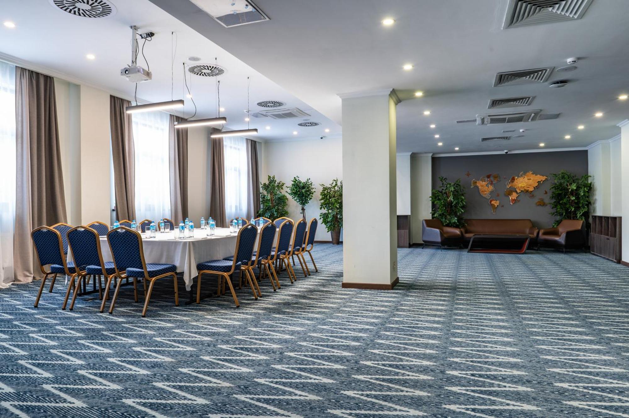 Wyndham Garden Burabay Hotel Ngoại thất bức ảnh