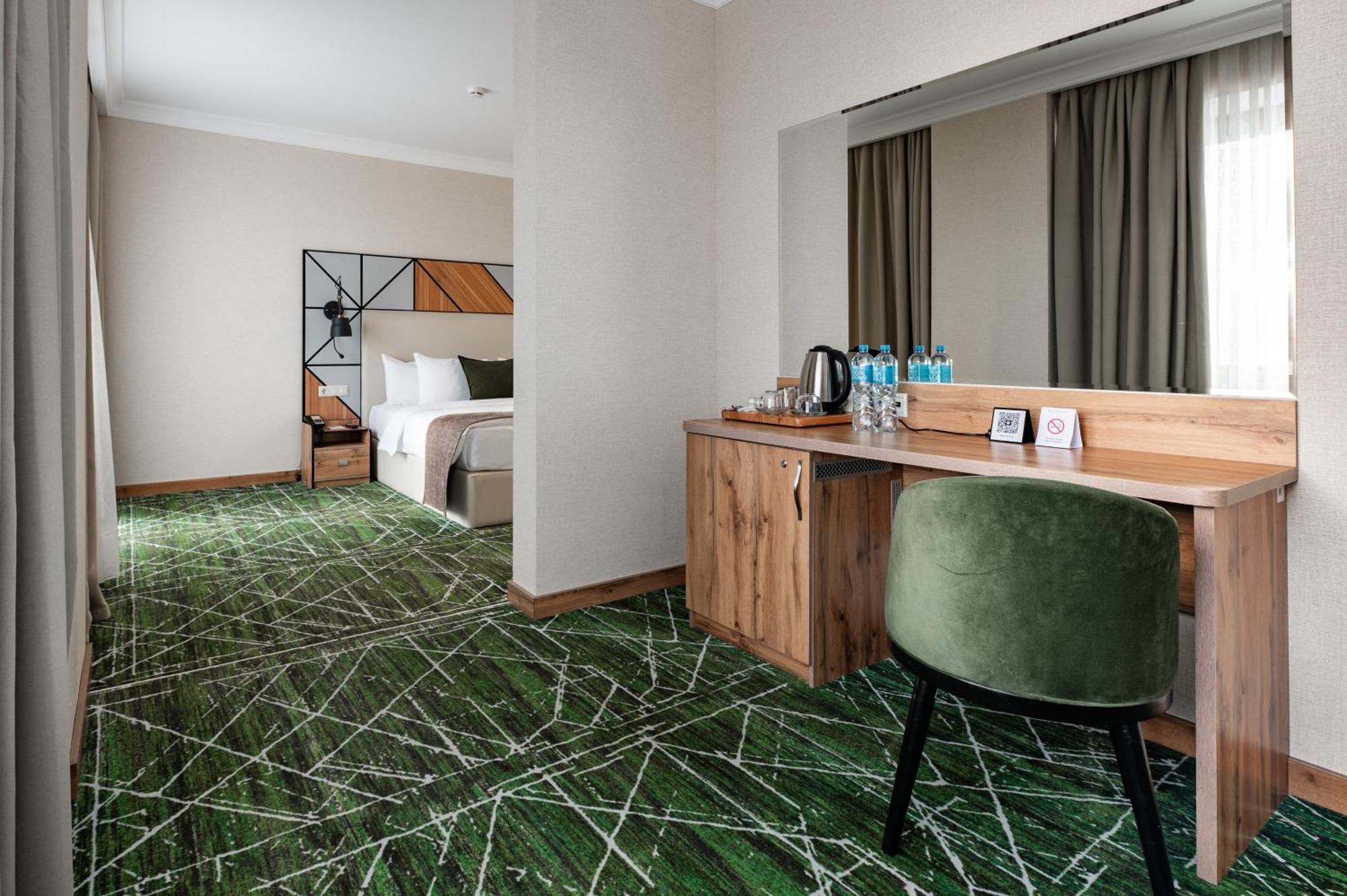 Wyndham Garden Burabay Hotel Ngoại thất bức ảnh